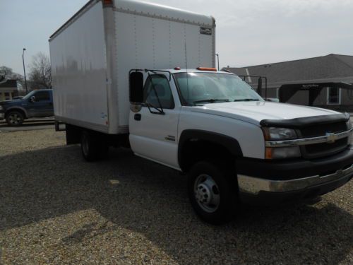 14 foot box truck duramax diesel allison automatic nice clean truck !