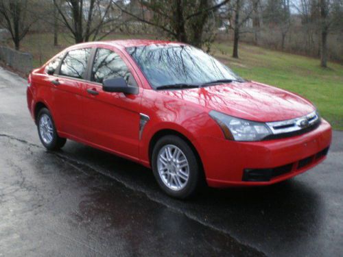 2008 ford focus se sedan 4-door 2.0l