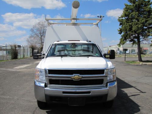 CHEVROLET SILVERADO 3500 HD UTILITY BOX BODY TRUCK!!! ONE ONWER, DUAL TIRES!!!, image 2