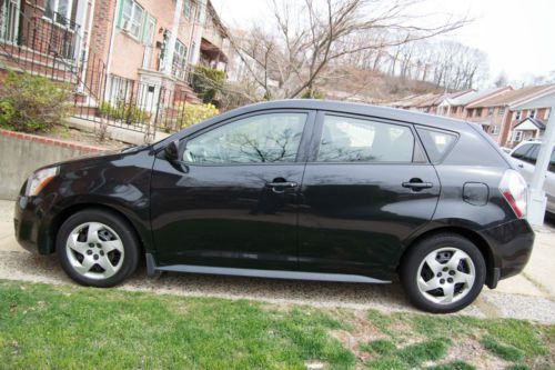 2010 pontiac vibe base wagon 4-door 1.8l