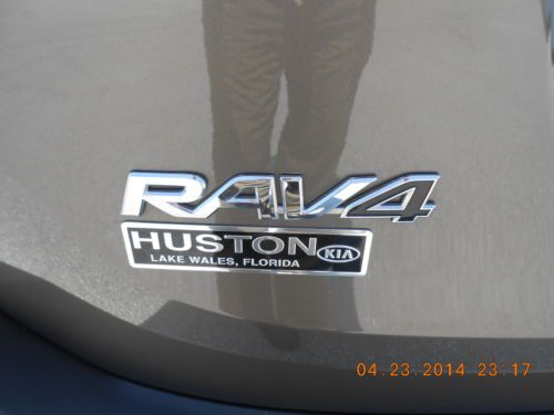 2013 Toyota RAV4 All Wheel Drive XLE 4X4, image 10