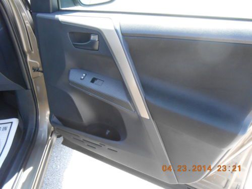 2013 Toyota RAV4 All Wheel Drive XLE 4X4, image 28