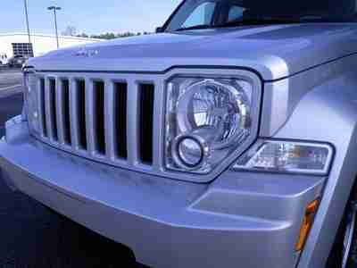 Sport 3.7L 210 horsepower 3.7 liter V6 SOHC engine 4 Doors 4-wheel ABS brakes, image 4