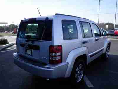 Sport 3.7L 210 horsepower 3.7 liter V6 SOHC engine 4 Doors 4-wheel ABS brakes, image 8