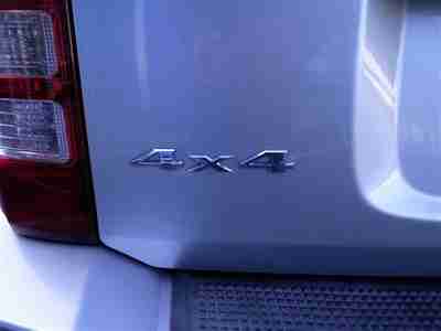 Sport 3.7L 210 horsepower 3.7 liter V6 SOHC engine 4 Doors 4-wheel ABS brakes, image 11