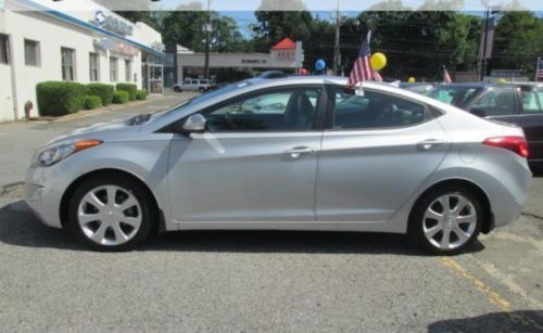 Like new 2012 hyundai elantra lmtd 38k miles with existing waranty