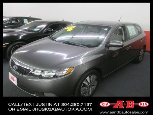 2013 kia forte ex hatchback 4-door 2.0l