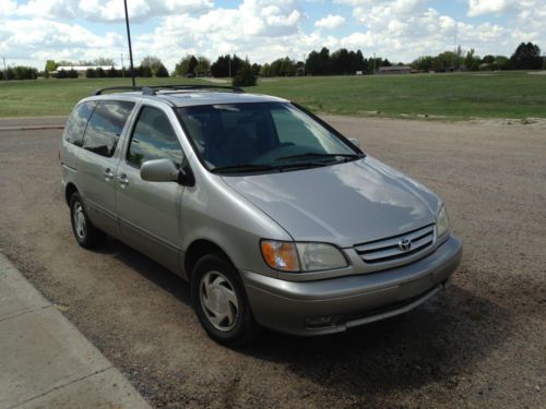 2001 toyota sienna xle, cruise, rear air, sunroof, cd, no reserve!! l@@k!