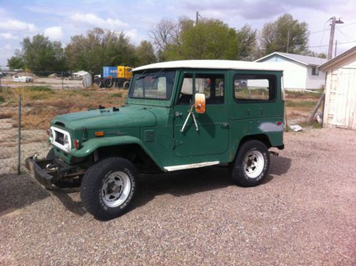 1973 TOYOTA LAND CRUISER  FJ40 ALL ORIGINAL RUNS GREAT 2ND OWNER, image 2