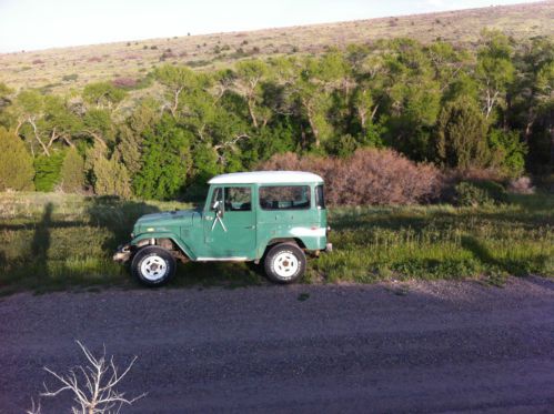 1973 TOYOTA LAND CRUISER  FJ40 ALL ORIGINAL RUNS GREAT 2ND OWNER, image 4
