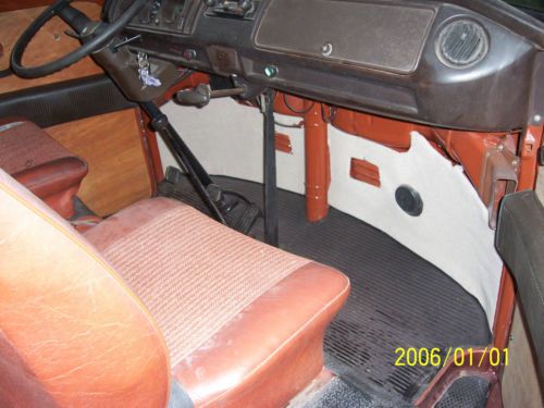 VW Bus 1978 Type # 2 "Champagne Edition # 2 ", image 7