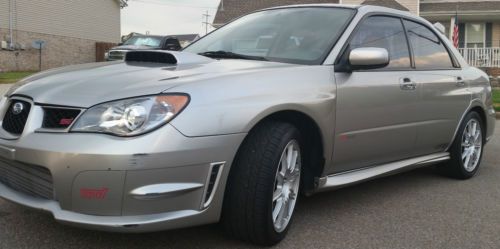 2006 subaru impreza wrx sti sedan 4-door 2.5l