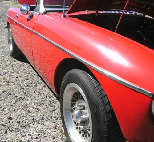 1965 MGB Roadster,  chrome bumpers, image 2
