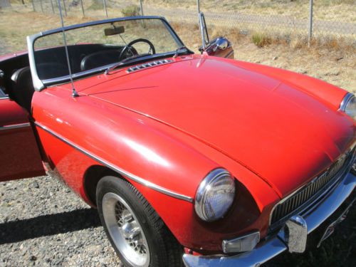 1965 MGB Roadster,  chrome bumpers, image 3