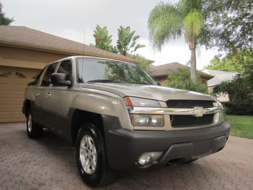 2003 chevorlet avalanche crew cab 4dr 2wd z66 package alloy whls new tires mint!