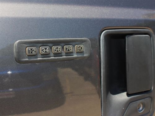 6.0L V8 Diesel XLT Lifted Off Road Tires 20in Rims Touchscreen CD MP3 Tow 4x4, image 11