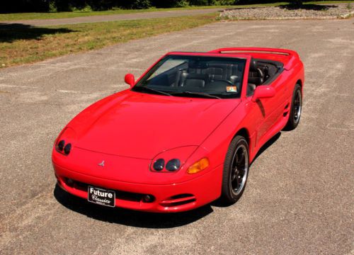 Spyder sl hardtop converible 18&#034; wheels low miles mint condition leather ecs