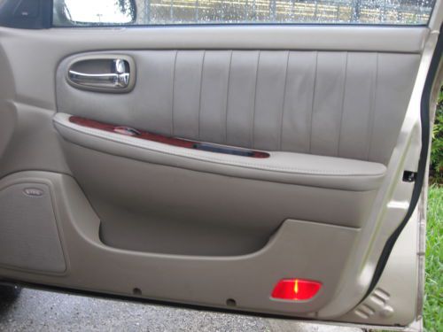 LOW MILE - LX V6 - SEQUENTIAL SPORT SHIFT - LEATHER - SUNROOF - CARRIAGE TOP!, image 17