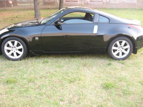 2003 nissan 350z base coupe 2-door 3.5l