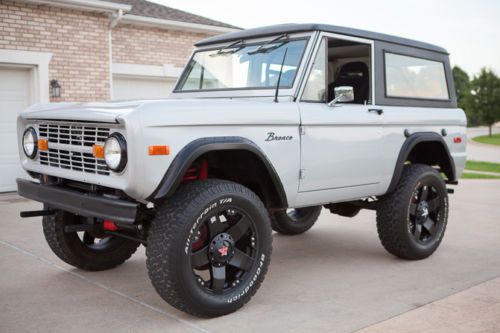 1974 ford bronco restomod - fresh restoration...super clean!