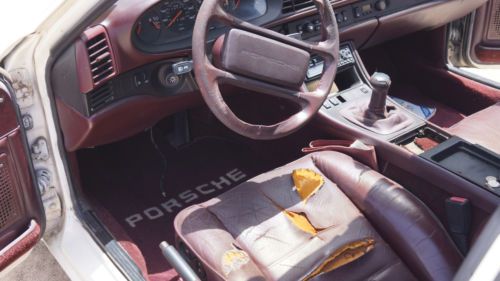 1986 Porsche 944, image 3