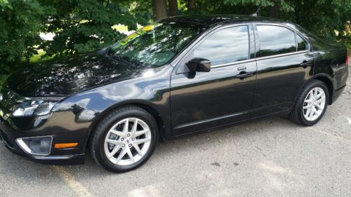 2012 black ford fusion in excellent condition 46,000 miles $13,800 warranty!!!