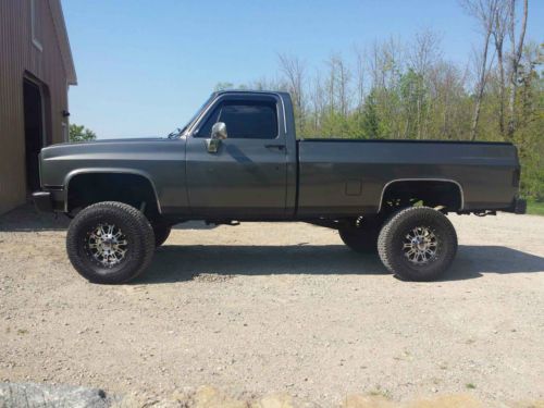 1986 chevy d30 military m1028