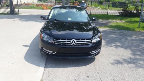 2012 volkswagen passat se sedan 4-door 2.5l