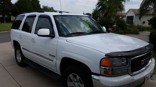 2005 gmc yukon slt 4wd 3rd row seating one owner low miles every option euc