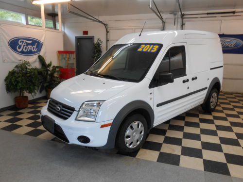 2013 ford transit connect xlt 17k no reserve salvage rebuildable damaged van