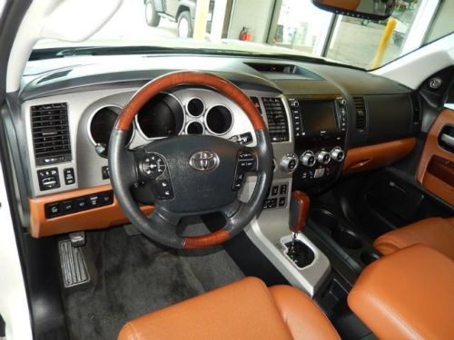 4WD SUV 5.7L Navigation Platinum Sun Roof Rear DVD/Blu Ray Heated/Cooled Leather, image 7