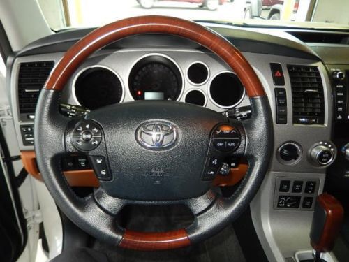 4WD SUV 5.7L Navigation Platinum Sun Roof Rear DVD/Blu Ray Heated/Cooled Leather, image 11