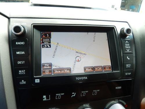 4WD SUV 5.7L Navigation Platinum Sun Roof Rear DVD/Blu Ray Heated/Cooled Leather, image 13