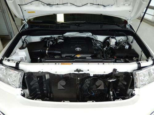 4WD SUV 5.7L Navigation Platinum Sun Roof Rear DVD/Blu Ray Heated/Cooled Leather, image 27