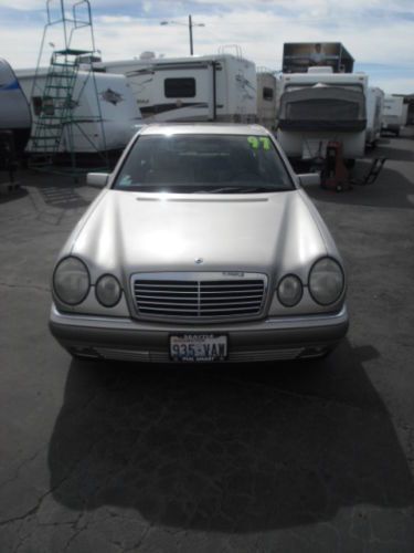 1997 MERCEDES E420 BANK SAYS SELL!WHOLESALE! SELLS TO LAST BIDDER! REPO SALE!, image 3