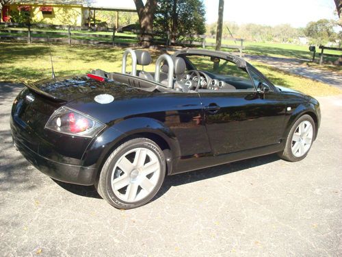 2004 audi tt base convertible 2-door low miles