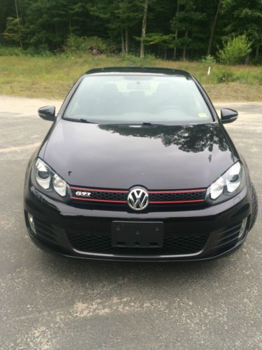 2010 volkswagen gti hatchback 2-door 2.0l