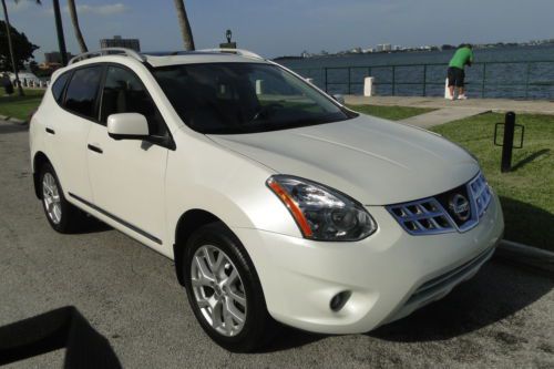 2012 nissan rogue sl awd, navigation, leather, heated seats ,camera!!