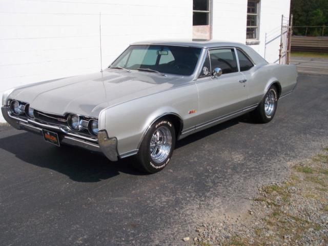 Oldsmobile: cutlass 442 hurst