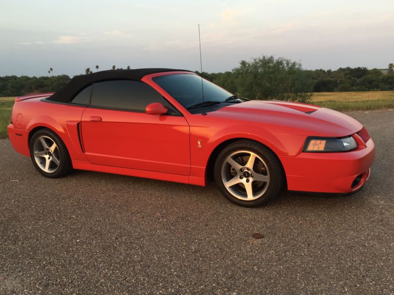 2003 ford mustang