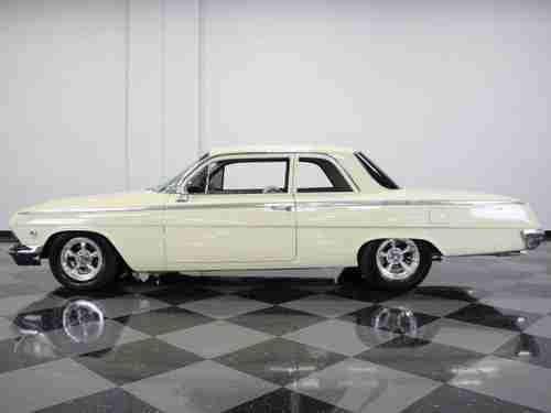 JACK GIBBS BUILT 409CI MOTOR, 5 SPEED MANUAL, VINTAGE A/C, HOTCHKISS SUSPENSION,, US $39,995.00, image 2
