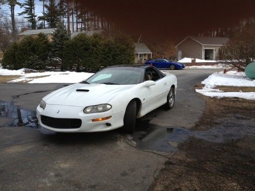 2000 chevrolet camaro z28 ss coupe 2-door 5.7l - rolling chassis
