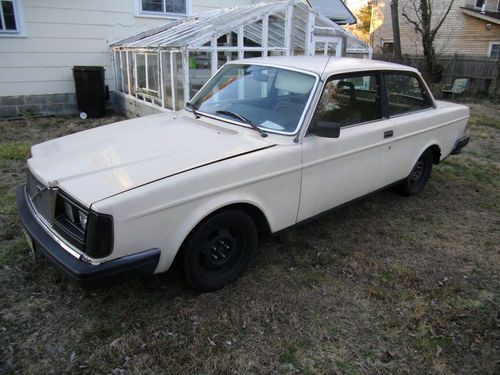 1983 volvo 242 dl sedan 2-door 2.3l