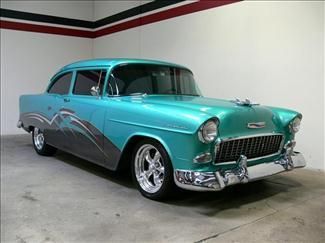 1955 chevy 210, 350 c.i. v8, turbo 350 auto trans, cold a/c, leather, two-tone