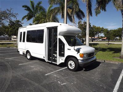 E450 diesel handicap access van holds 6 passenger 4 wheel chairs only 66k miles