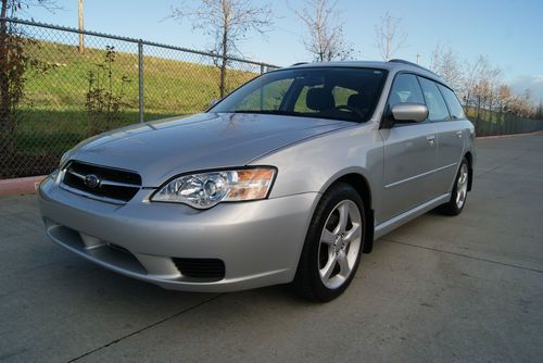 2007 subaru legacy wagon 2.5i. 5 speed manual. always serviced! 52,000 miles