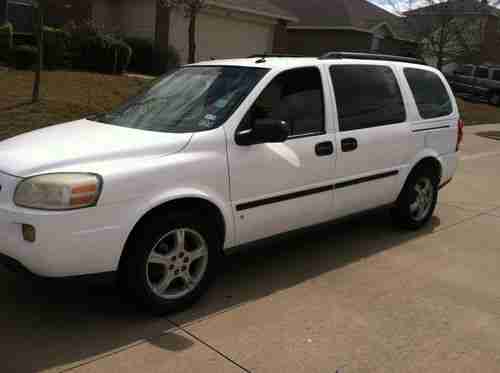 2007 Chevrolet Uplander LT Mini Passenger Van 4-Door 3.9L, image 2