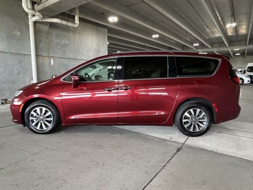 2021 chrysler pacifica touring l