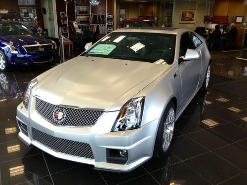 2013 cadillac cts v coupe 2-door 6.2l limited edition silver frost matte 1of 100