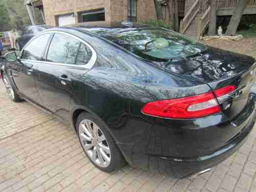 2011 Jaguar XF Premium Sedan 4-Door 5.0L, image 3